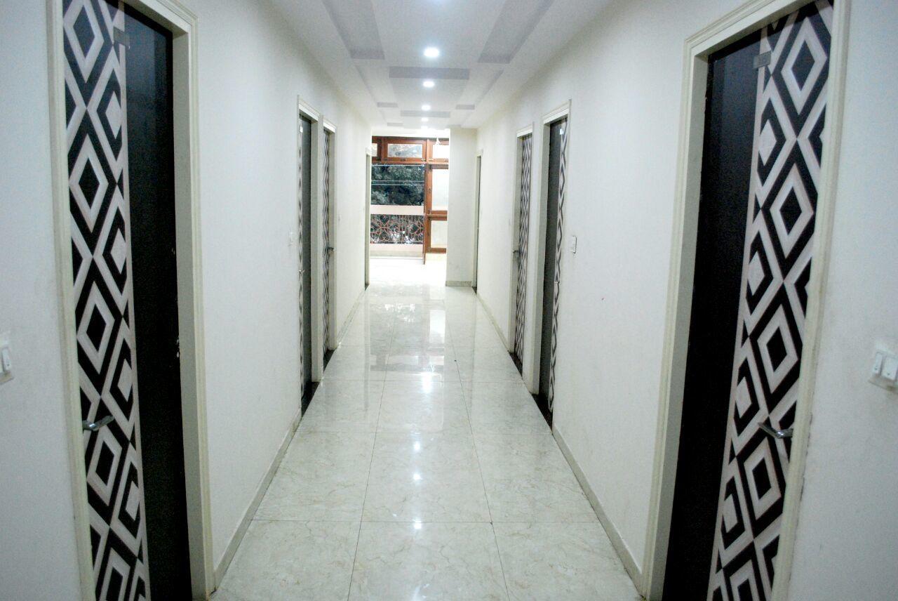 Hotel Harish Palace Агра Екстериор снимка