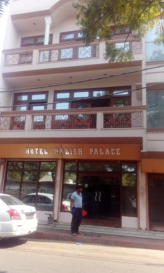 Hotel Harish Palace Агра Екстериор снимка